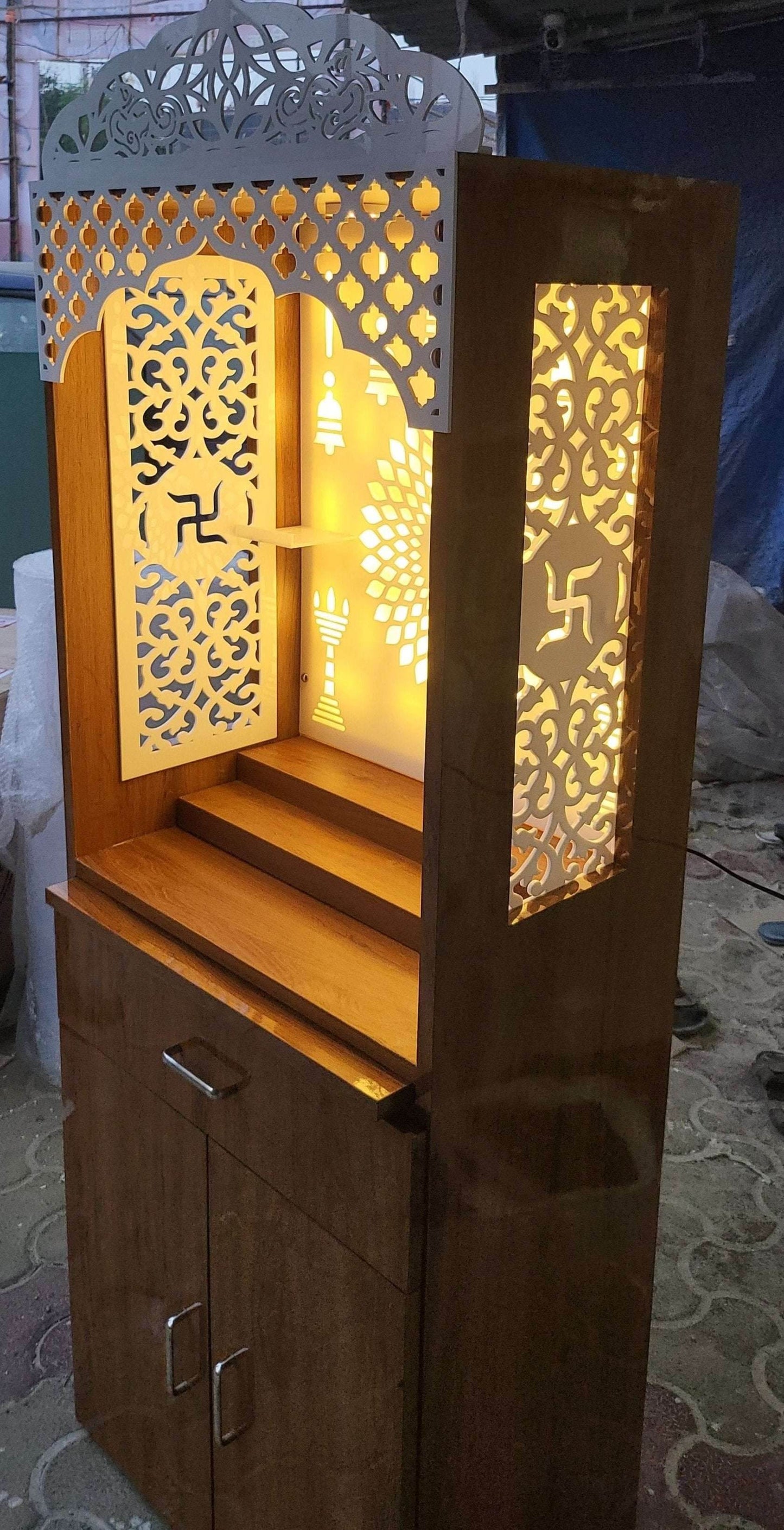 Acrylic home temple design 5 feet x 2 feet x 1.25 feet without storage Natural glossy - Home temple