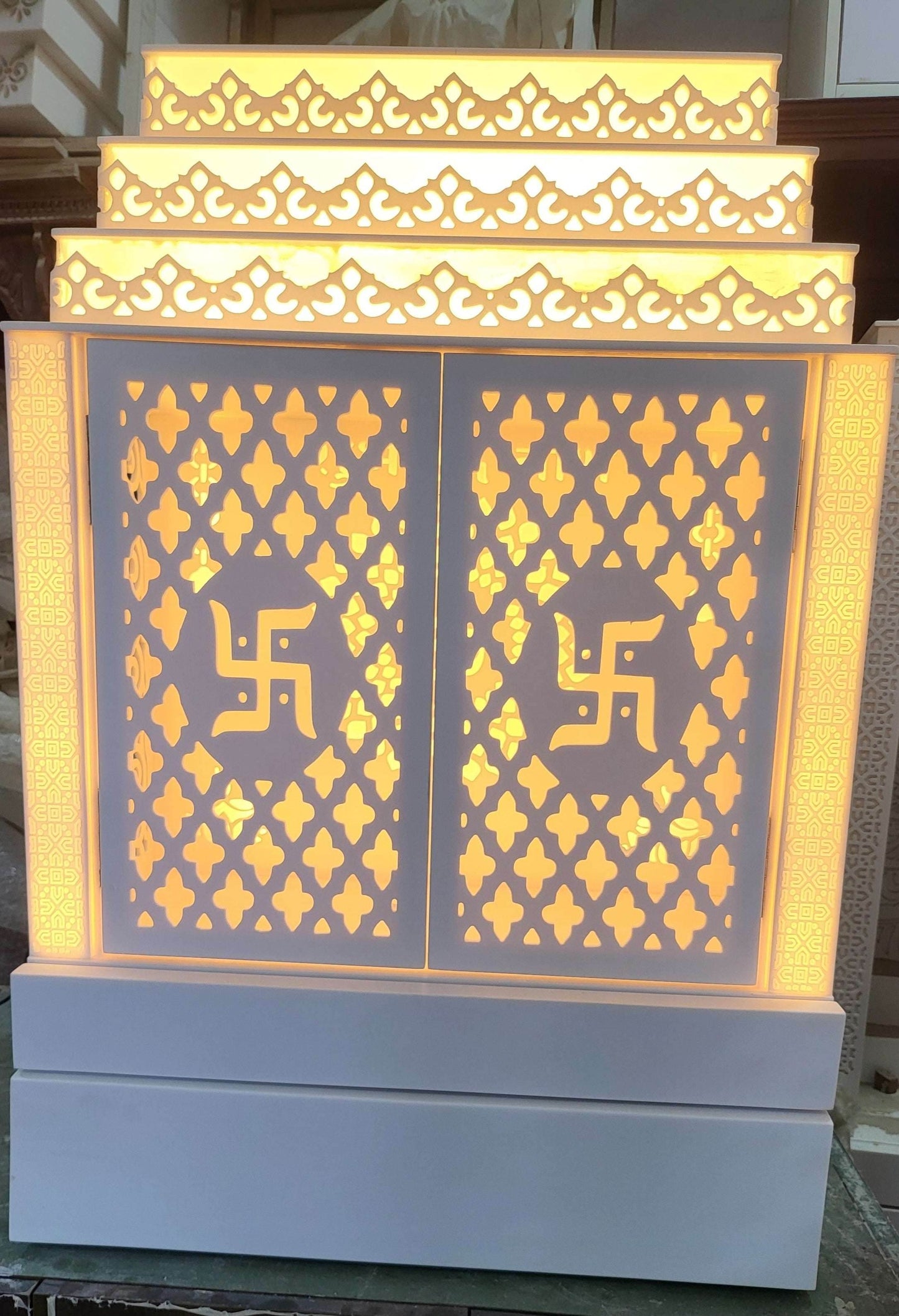 Corian temple with door wallmount - Home temple